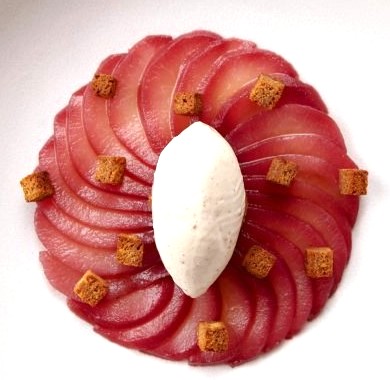  Carpaccio de poire pochée au vin chaud de noel