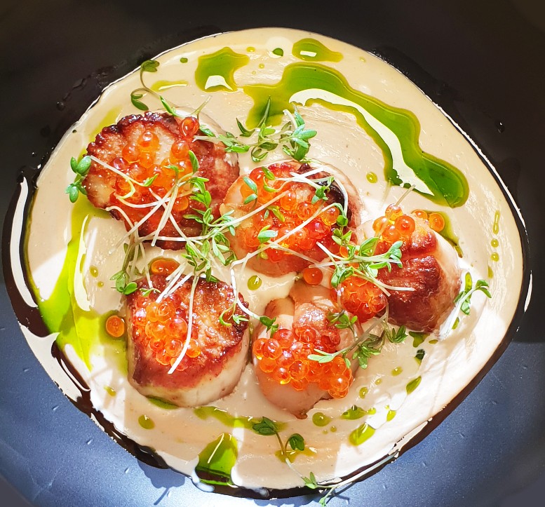  Noix de ST jacques oeuf de truite beurre blanc