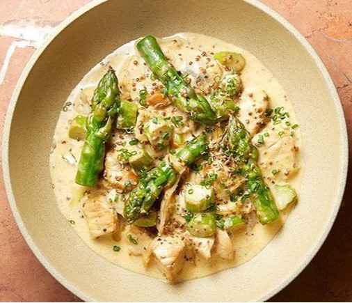 Cocotte de poulet et asperge
